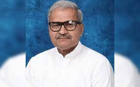 Madhya Pradesh: BJP MP cleans school toilet with bare hands, says it was to motivate people on cleanliness