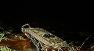 Vehicle falls into gorge in Himachal Pradesh, 10 tourists killed
