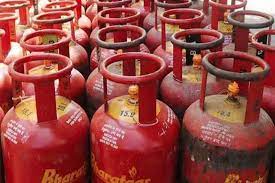  ATF price cut 4.5 per cent, commercial LPG rates down Rs 25.50