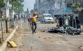 Communal clash in Savli town of Gujarat over displaying religions flag; 36 held