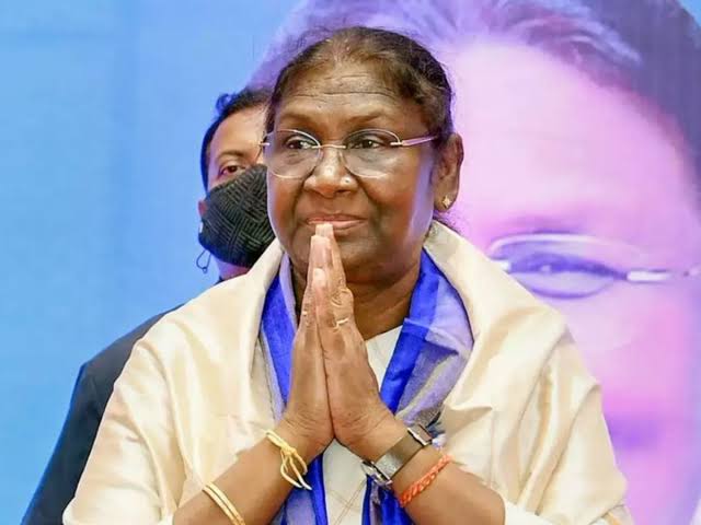 राष्ट्रपति ने शहीदी दिवस पर गुरू तेग बहादुर को श्रद्धांजलि दी