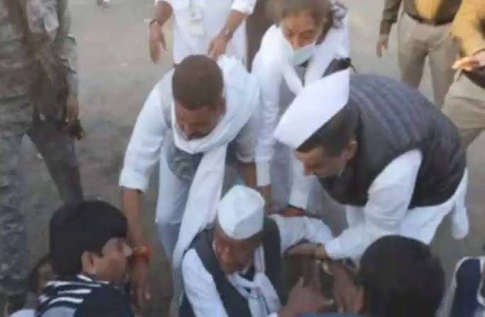 खरगोन: मोरटक्का से शुरू हुई राहुल की यात्रा, धक्का-मुक्की में गिरे दिग्विजय सिंह