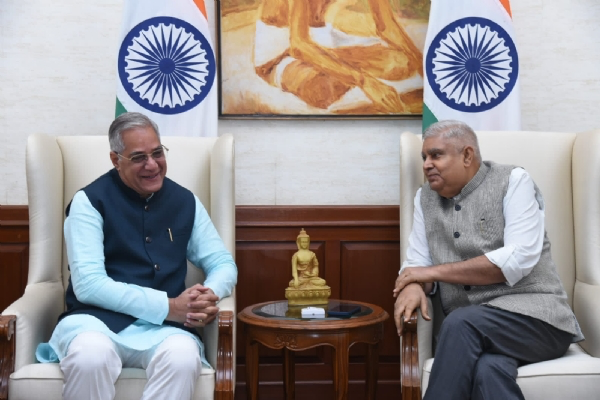 राज्यसभा सांसद लहर सिंह सिरोया ने उपराष्ट्रपति जगदीप धनखड़ से मुलाकात की