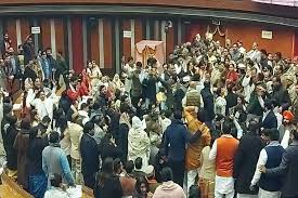 एमसीडी के नवनिर्वाचित पार्षदों का शपथ ग्रहण,सदन में हंगामा