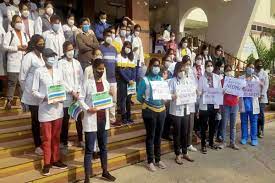 दिल्ली के लेडी हार्डिंग मेडिकल कॉलेज में 'स्वास्थ्य के लिए साइकिल रैली' का आयोजन