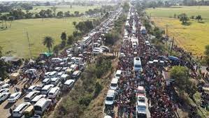 रुद्राक्ष महोत्सव में उमड़ी भीड़, धक्का-मुक्की से कइयों की हालत बिगड़ी