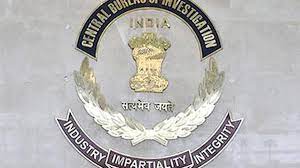 सीबीआई ने फर्जी कॉल सेंटर से अमेरिकियों से ठगी मामले में की छापेमारी, तीन करोड़ की नकदी जब्त