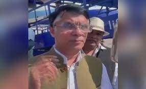 पवन  खेड़ा को बेवजह दिल्ली हवाई अड्डे पर रोका गया : जयराम रमेश