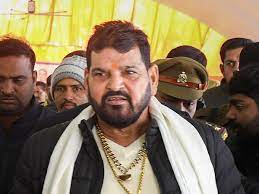 भारतीय कुश्ती महासंघ अध्यक्ष बृजभूषण शरण सिंह के खिलाफ दो एफआईआर