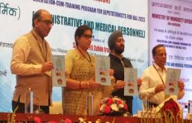 हज यात्रियों की सेवा के लिए 129 महिला कर्मियों को भेजा जा रहा है सऊदी अरबः स्मृति ईरानी