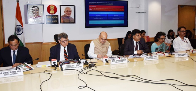 केन्द्र के प्रयासों से 5 वर्षों में 13.5 करोड़ भारतीय गरीबी से मुक्त हुए, उप्र में सर्वाधिक सुधार