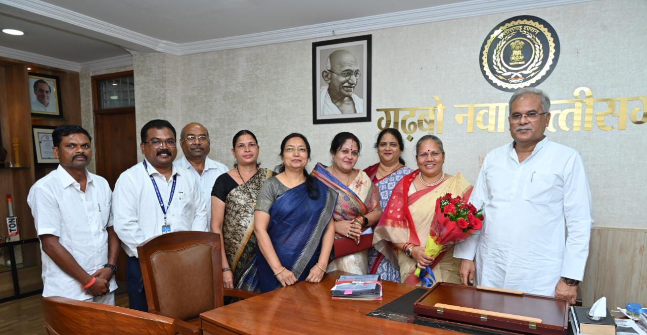 डॉ. किरणमयी नायक ने सीएम से मिलकर विगत वर्षों की उपलब्धियां बताईं