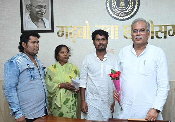  मुख्यमंत्री की संवेदनशीलता से नवजात के इलाज हेतु परिजनों की दूर हुई चिन्ता