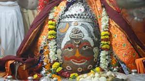 उज्जैन में बाबा महाकाल से चंद्रयान-3 की सफलता के लिए प्रार्थना