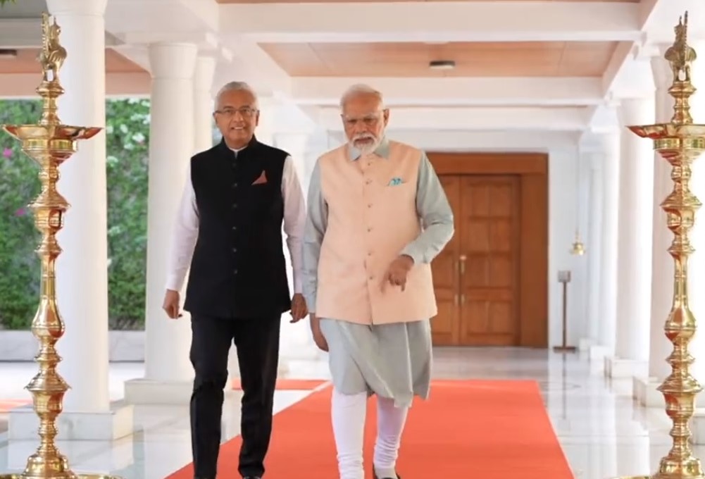प्रधानमंत्री ने की मॉरीशस के प्रधानमंत्री के साथ द्विपक्षीय बैठक