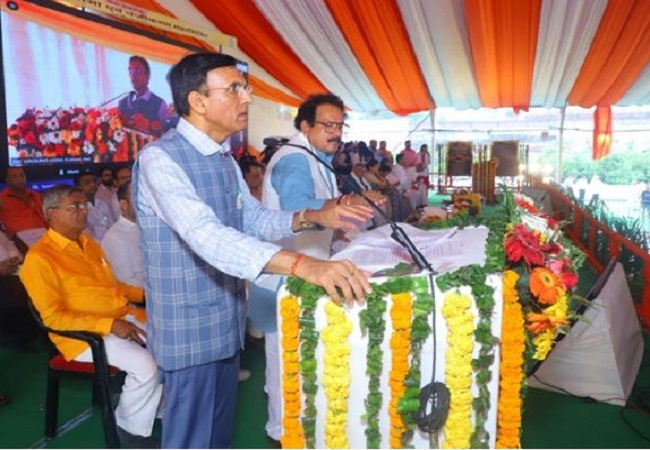 देश के हर मेडिकल कॉलेज में 2024 के अंत तक होगी अंग प्रत्यारोपण की सुविधा : मांडविया