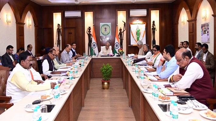 भूपेश कैबिनेट की आखिरी बैठक आज 