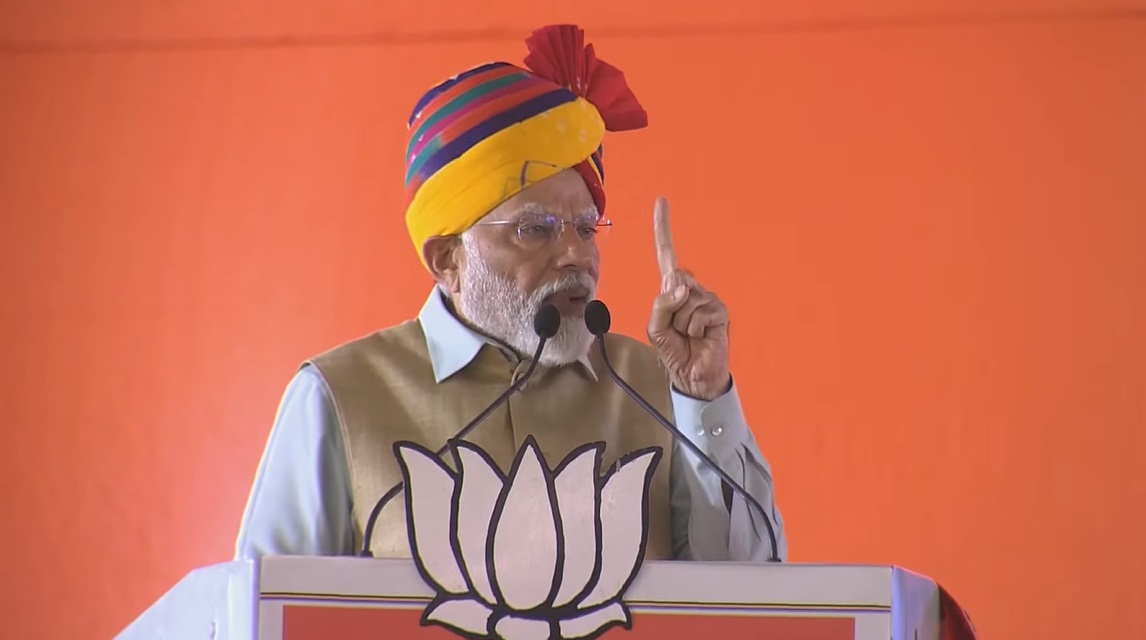 राजस्थान में मुख्यमंत्री आवास पर दावत करते हैं दंगों के आरोपित : नरेन्द्र मोदी