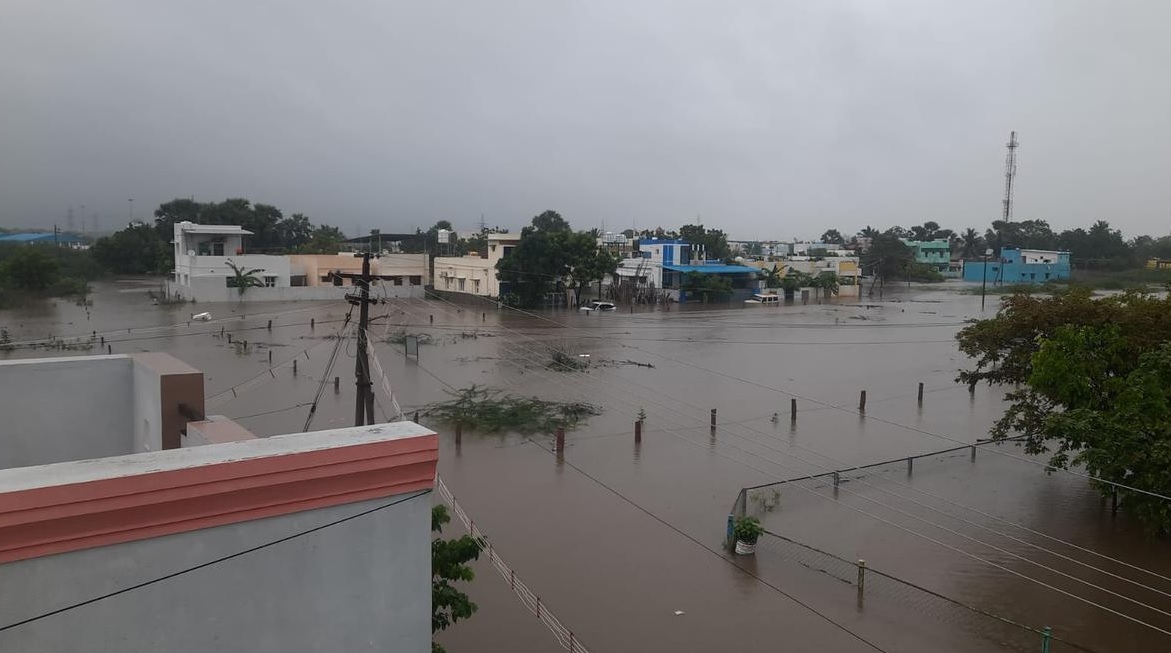 तमिलनाडु के चार जिलों में भारी बारिश से बाढ़ जैसे हालात, आज यहां के सभी शिक्षण संस्थानों में सरकारी अवकाश घोषित