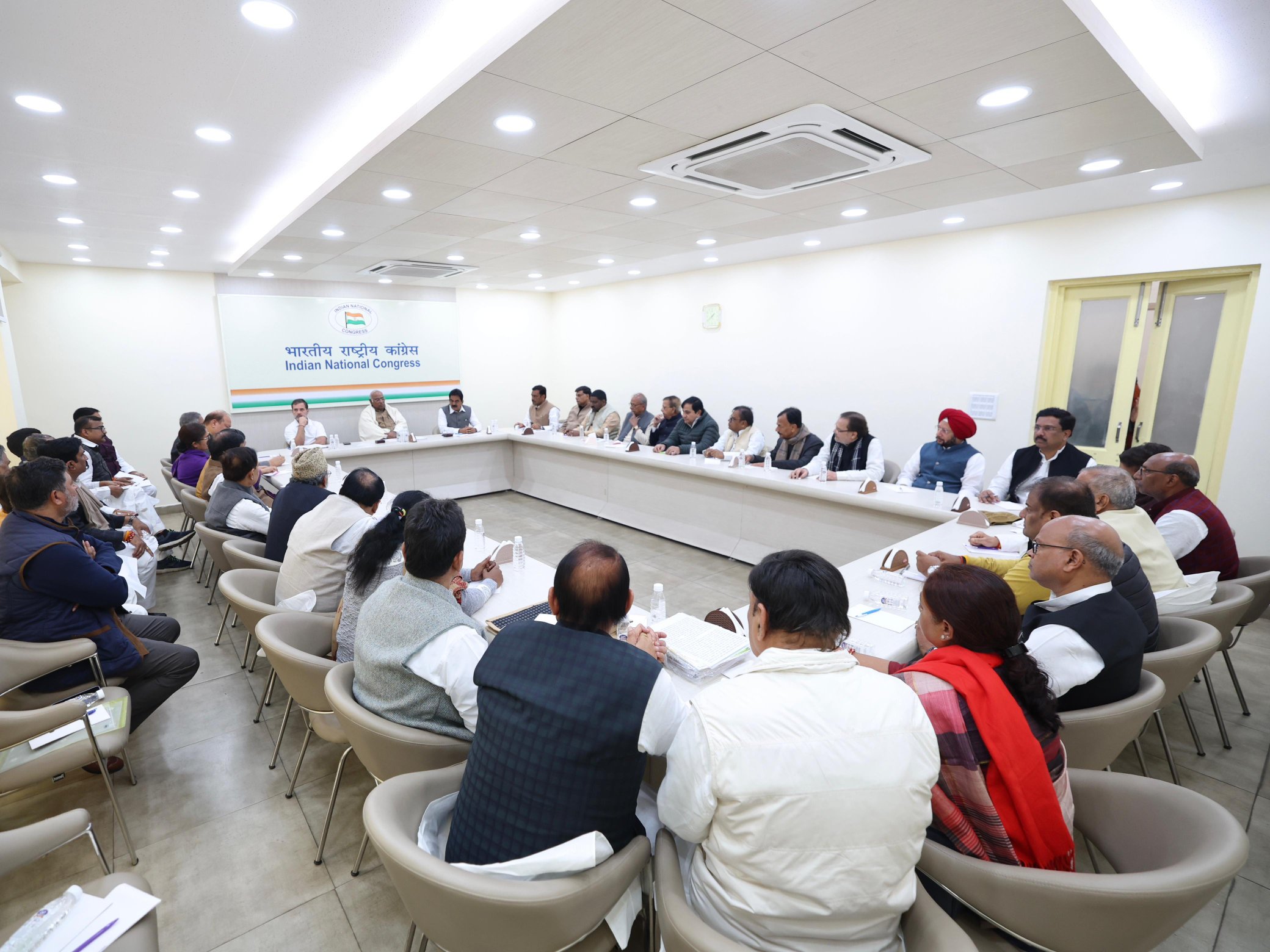 बिहार में कांग्रेस गठबंधन के साथ लड़ेगी चुनाव : अखिलेश प्रसाद सिंह