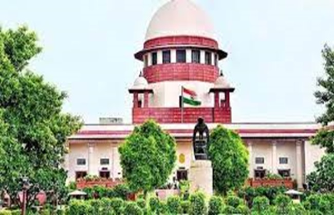 सुप्रीम कोर्ट ने केंद्र से पूछा- रेलवे यात्रा सुरक्षित बनाने के क्या कदम उठाए गए