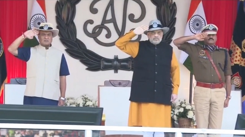 असम पुलिस कमांडो की पासिंग आउट परेड में शामिल हुए गृह मंत्री अमित शाह 