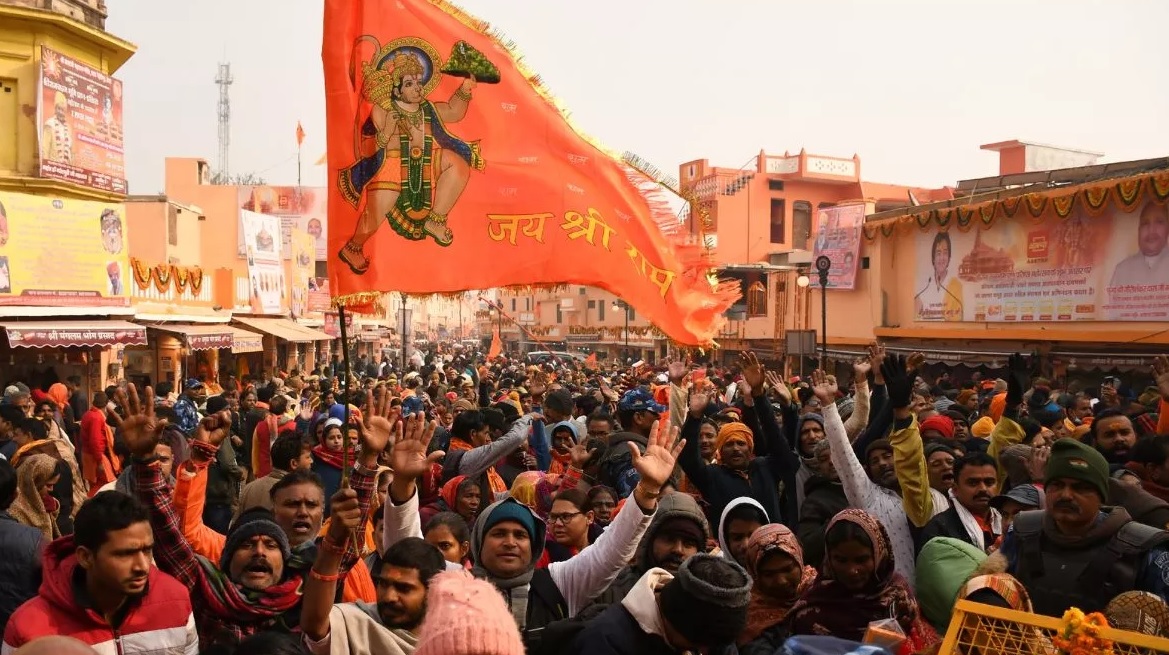 श्रीराम जन्मभूमि मंदिर में जनसैलाब, नड्डा भी आज करेंगे दर्शन