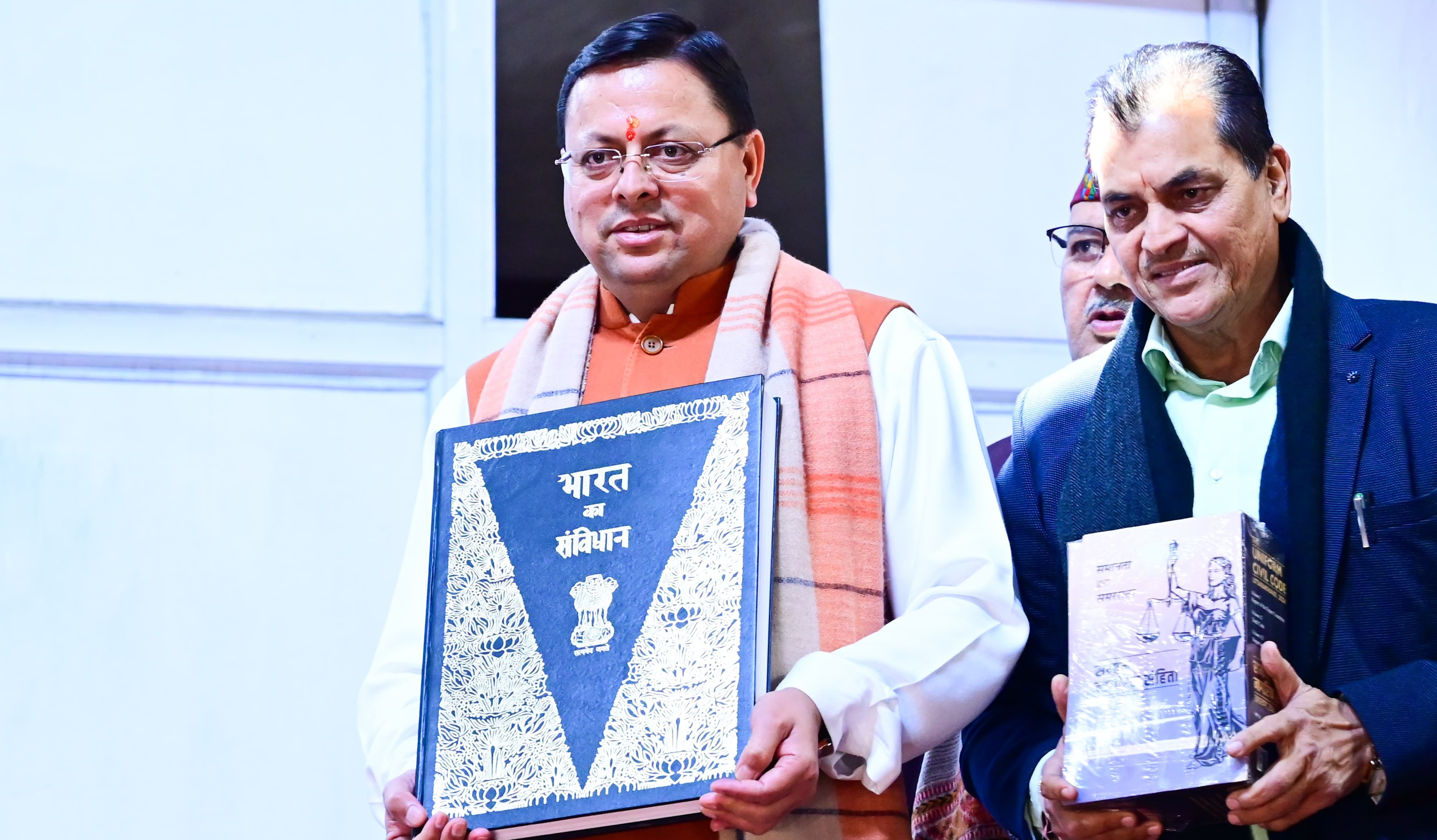 उत्तराखंड विधानसभा के पटल पर रखा गया समान नागरिक संहिता विधेयक