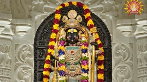 रामलला के लिए वैज्ञानिकों ने तैयार किया स्पेशल गुलाल