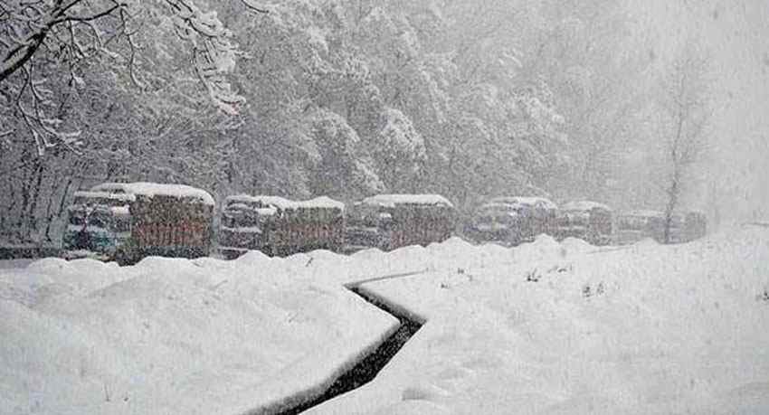 जम्मू-कश्मीर और लद्दाख में भीषण ठंड जारी, -24.6 डिग्री सेल्सियस के साथ द्रास जमा