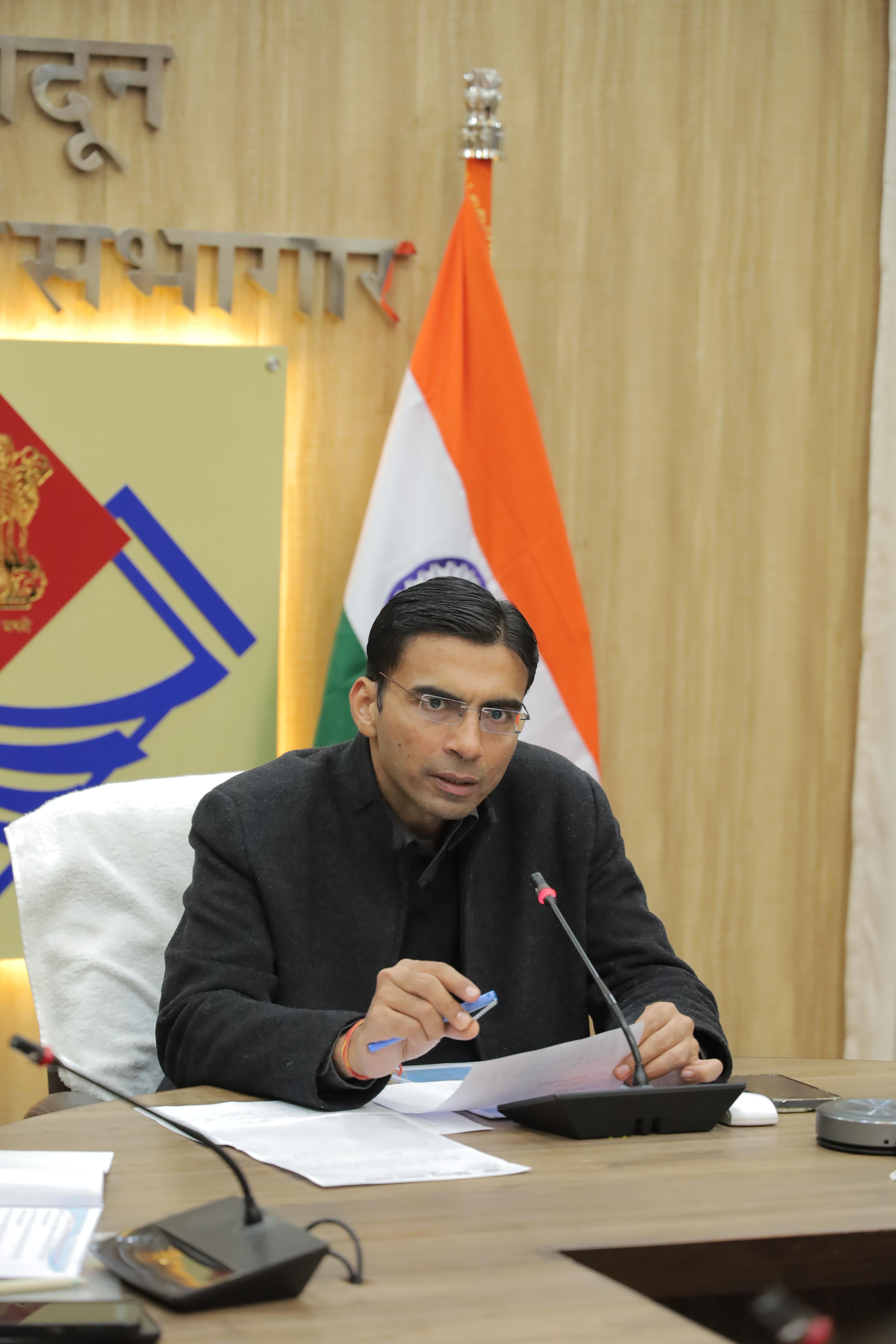 देहरादून : 79 जर्जर स्कूल भवन का होगा ध्वस्तीकरण, वैकल्पिक पढ़ाई की हाेगी व्यवस्था