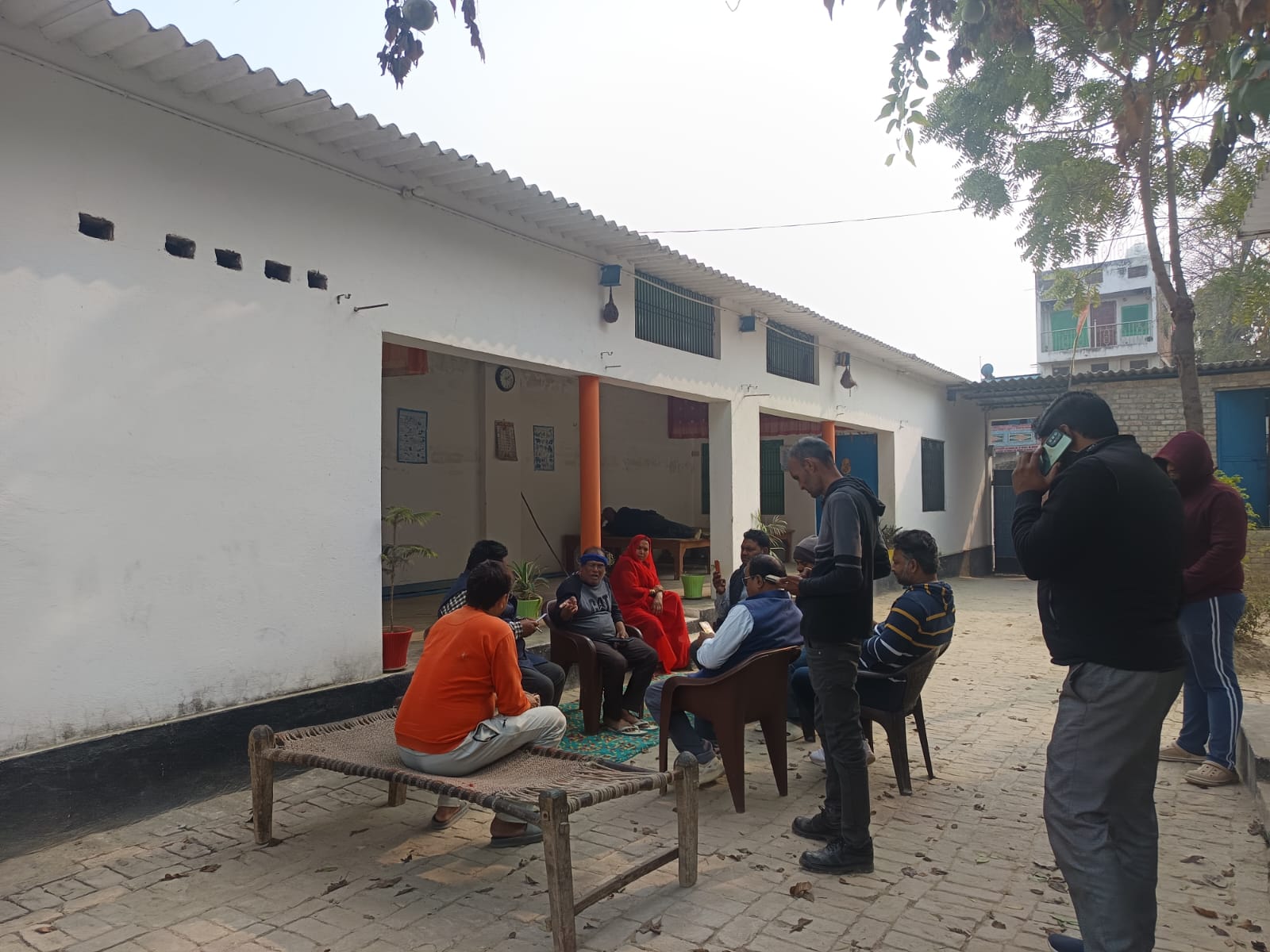 अजित पवार के साथ विमान हादसे में मरने वालाें में यूपी की पिंकी माली भी, पैतृक गांव शोक में