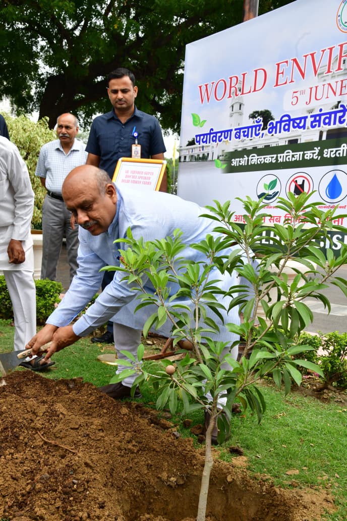 हरित राजधानी की शुरुआत एक पौधे से होती है : विजेंद्र गुप्ता