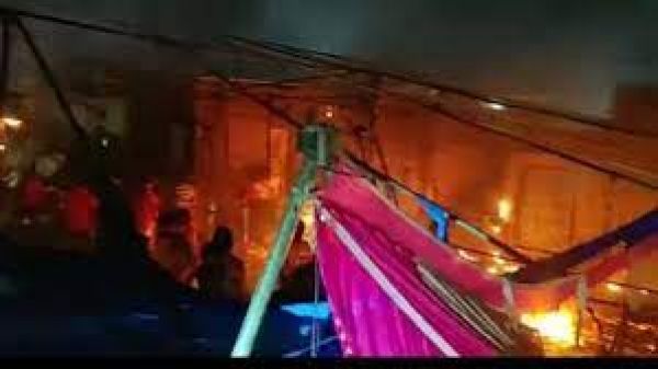 Fire breaks out in Durga Puja pandal in UP; 3 killed, 64 injured
