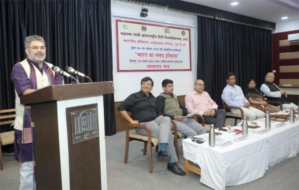 भारतीय इतिहास के पुनर्लेखन में भारतीय भाषाएं महत्वपूर्ण स्रोत : प्रो. रजनीश कुमार शुक्ल