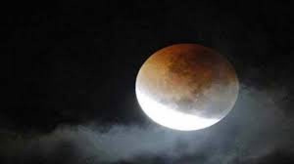 साल का आखिरी चंद्रग्रहण, मध्य प्रदेश में दिखेगा ग्रहण का मध्य भाग
