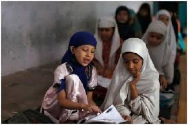 मध्य प्रदेश के मदरसों में हिन्दू बच्चे ले रहे दीनी तालीम, हिन्दी है तीसरे दर्जे की भाषा, उर्दू के साथ अंग्रेजी को वरीयता