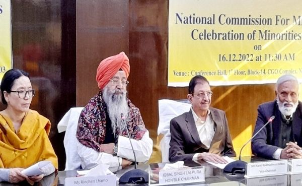 वजीफा बंद किए जाने पर शिक्षाविदों के साथ चर्चा करेगा अल्पसंख्यक आयोग