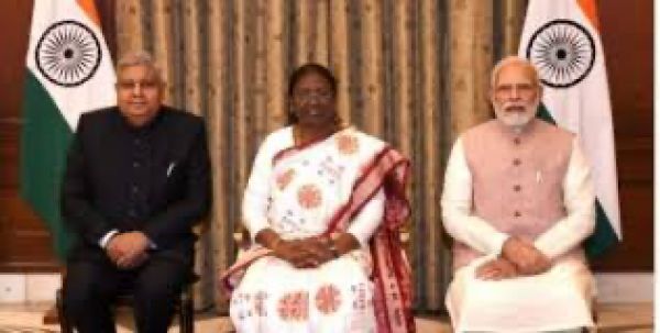 राष्ट्रपति, उपराष्ट्रपति और प्रधानमंत्री ने गोवा मुक्ति दिवस की बधाई दी