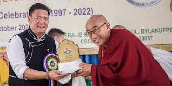 बौद्ध धर्मगुरु दलाई लामा के टीचिंग सेशन में शामिल होंगे अरुणाचल के सीएम पेमा खांडू