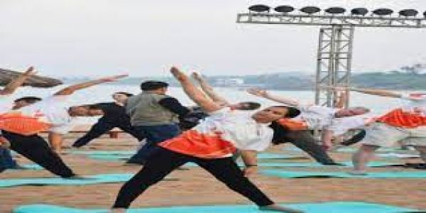 योग से हुई जी20 सम्मेलन के स्वास्थ्य कार्य समूह की बैठक के दूसरे दिन की शुरुआत