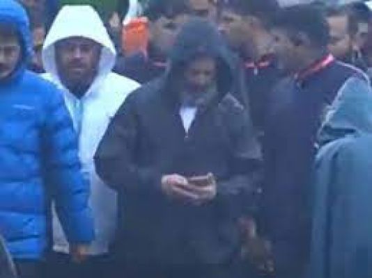 राहुल गांधी ने कठुआ से बारिश के बीच भारत जोड़ो यात्रा शुरू की