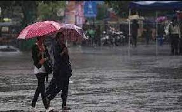 देश के कई हिस्सों में आज और कल बारिश का पूर्वानुमान