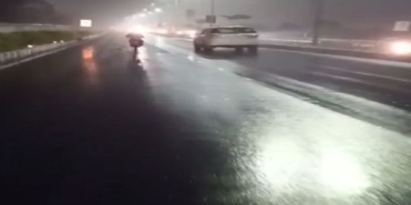 आगरा में एलपीजी टैंकर पलटा, पांच घंटे तक हाइवे रहा जाम