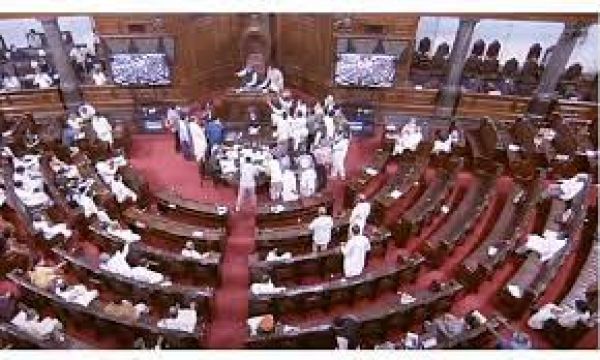 हंगामे के बीच राज्यसभा दोपहर 2 बजे, लोकसभा शाम 4 बजे तक स्थगित