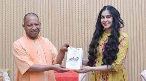 'द केरल स्टोरी' की टीम ने मुख्यमंत्री योगी से मुलाकात की