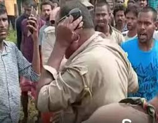 मेदिनीपुर ब्लास्ट: मौके पर पहुंचे पुलिसकर्मियों को लोगों ने पीटा और वर्दी फाड़ी, डंडे लेकर खदेड़ा