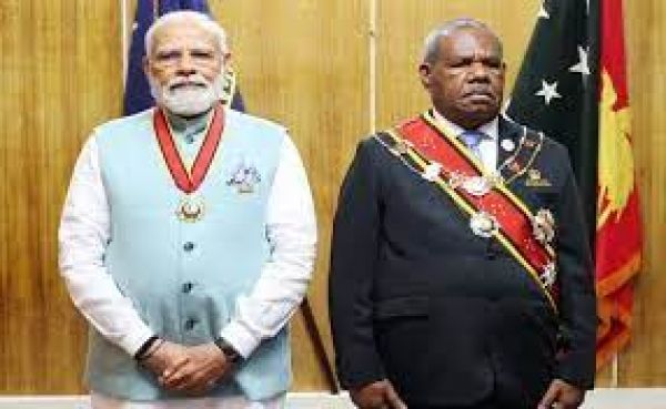 प्रधानमंत्री मोदी पापुआ न्यू गिनी के सर्वोच्च नागरिक पुरस्कार से सम्मानित