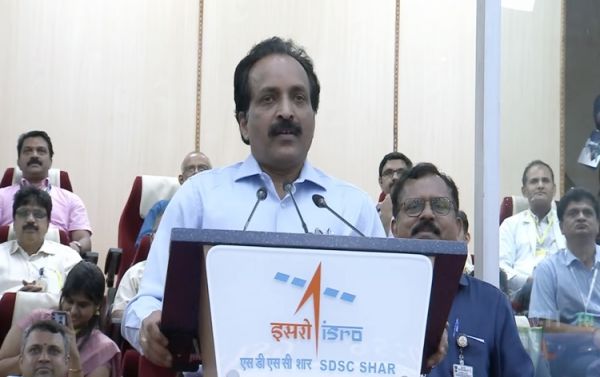 भारतीय अंतरिक्ष अनुसंधान संगठन-इसरो इस वर्ष जुलाई में चन्&zwj;द्रयान-तीन का प्रक्षेपण करेगा