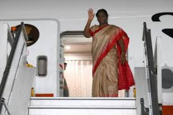 राष्ट्रपति सूरीनाम रवाना, वहां भारतीयों के आगमन की 150वीं वर्षगांठ समारोह में होंगी मुख्य अतिथि